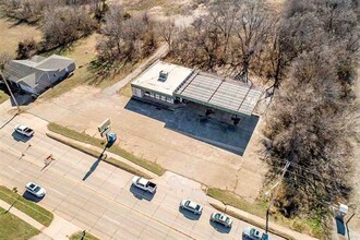 401 E McElroy Rd, Stillwater, OK - aerial  map view