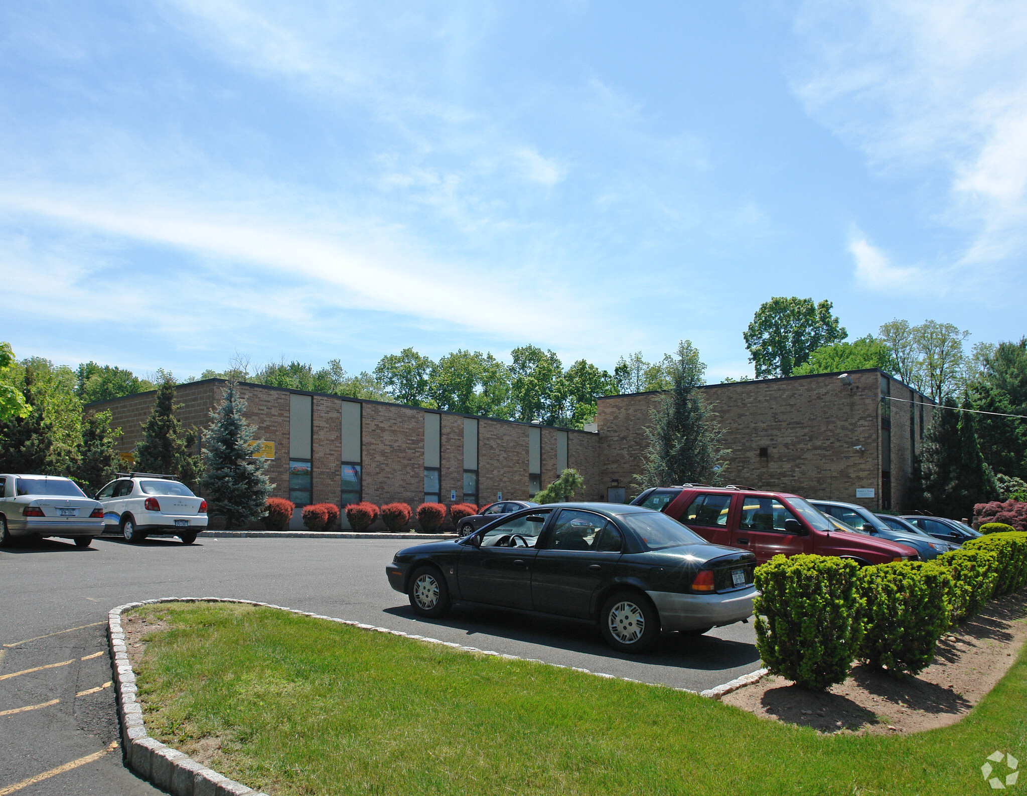 750 Chestnut Ridge Rd, Chestnut Ridge, NY for lease Primary Photo- Image 1 of 7