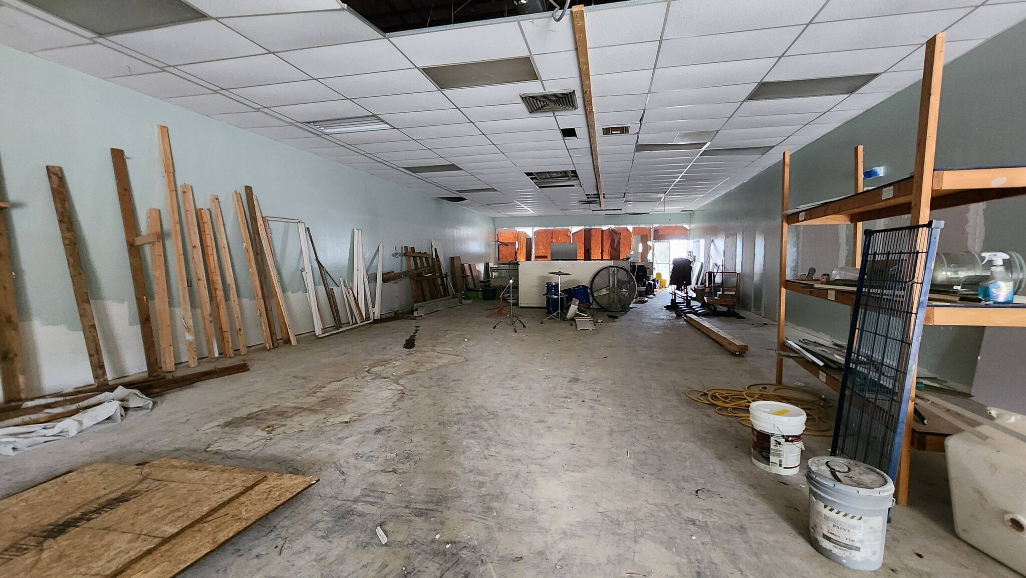 1814-1946 US Highway 19, Holiday, FL for lease Interior Photo- Image 1 of 7