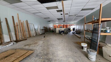 1814-1946 US Highway 19, Holiday, FL for lease Interior Photo- Image 1 of 7