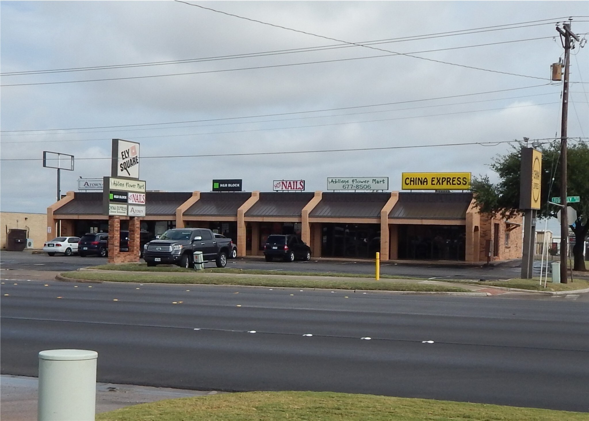 273-289 N Judge Ely Blvd, Abilene, TX for sale Primary Photo- Image 1 of 1