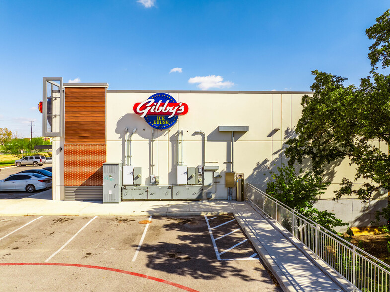 2402 SE Military Dr, San Antonio, TX for lease - Building Photo - Image 2 of 60