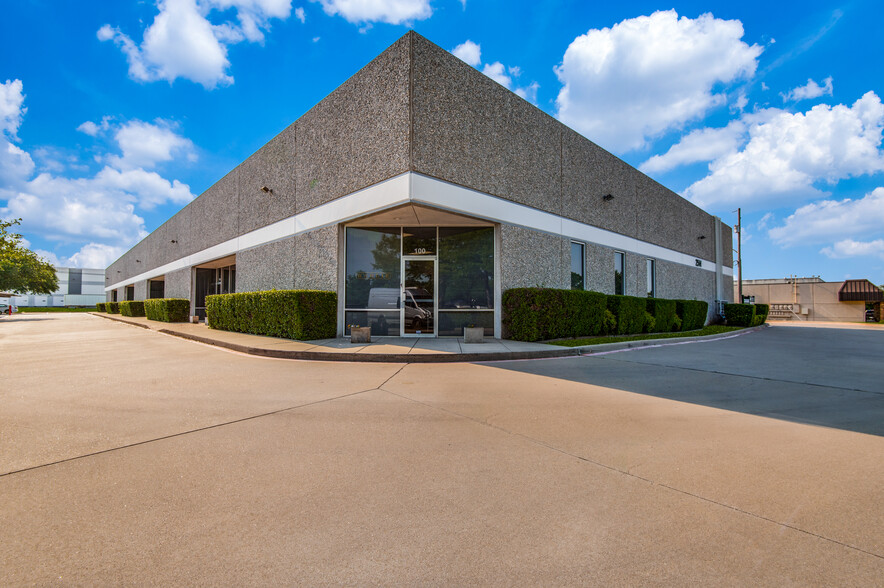 2514 Tarpley Rd, Carrollton, TX for lease - Building Photo - Image 2 of 6