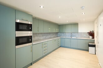 42 Gloucester Ave, London for lease Interior Photo- Image 2 of 13