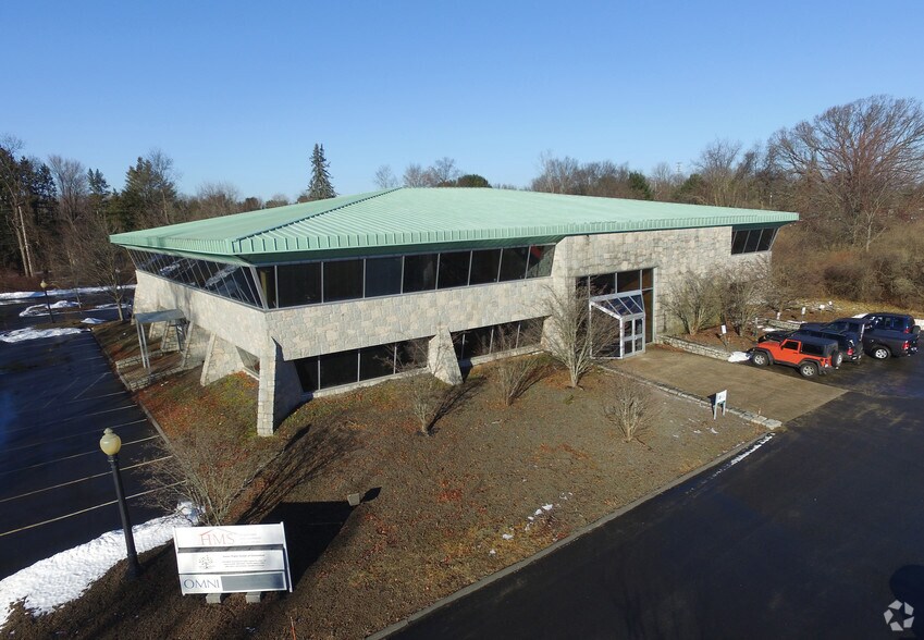 8 Research Pky, Wallingford, CT for sale - Primary Photo - Image 1 of 1