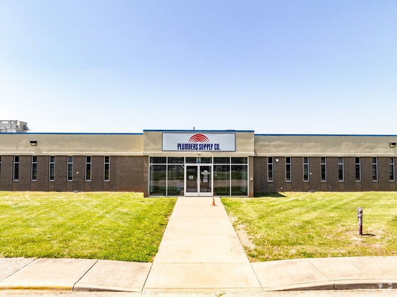2901 Industrial Dr, Bowling Green, KY for lease - Building Photo - Image 1 of 5