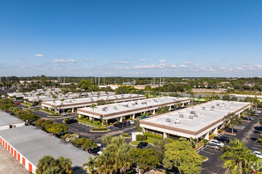 5400 S University Dr, Davie, FL for sale - Building Photo - Image 3 of 5