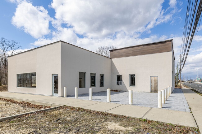 More details for 252 Highway 35 S, Eatontown, NJ - Retail for Sale