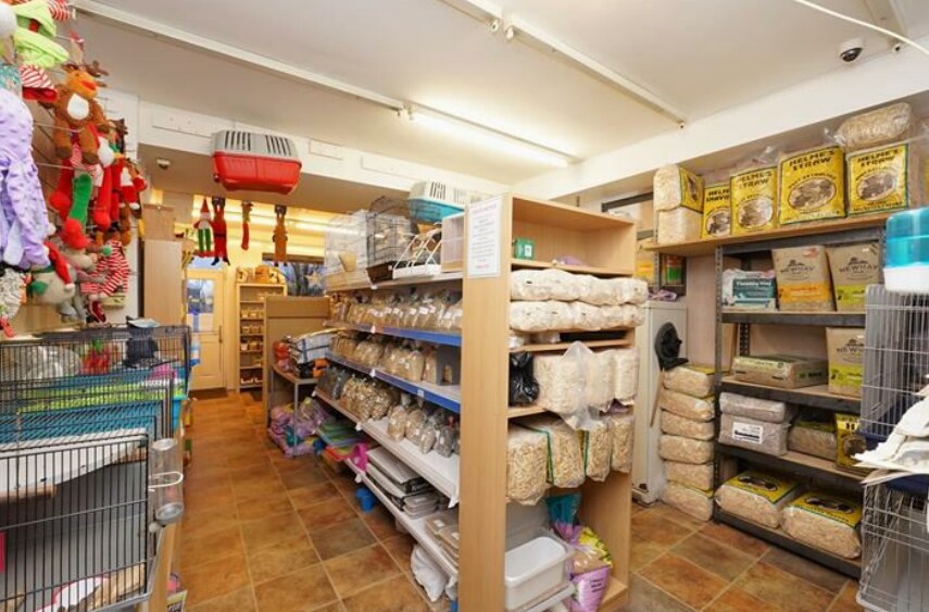 8 Crellin St, Barrow In Furness for sale - Interior Photo - Image 3 of 7