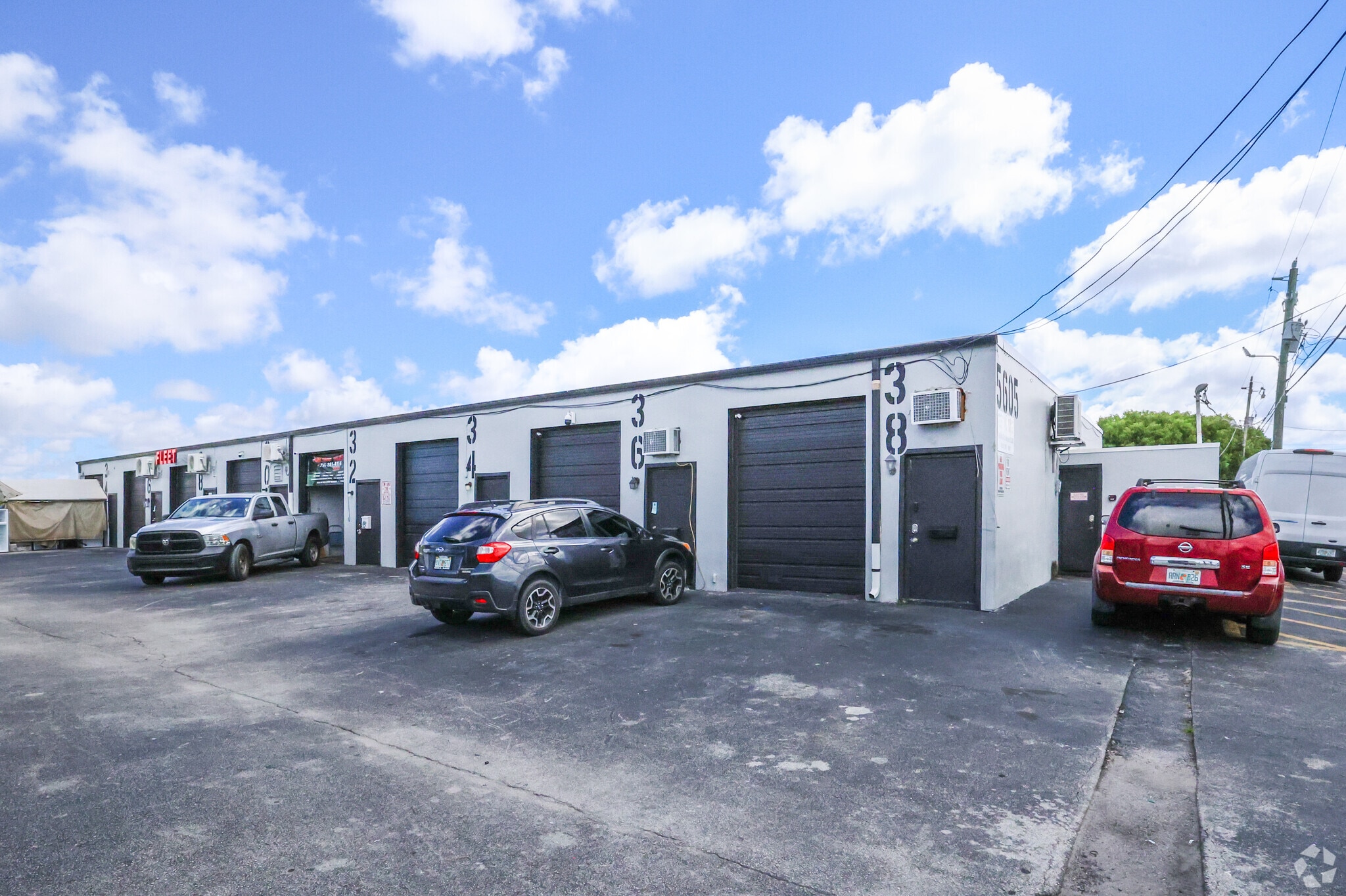 5605 NW 8th St, Margate, FL for sale Primary Photo- Image 1 of 9