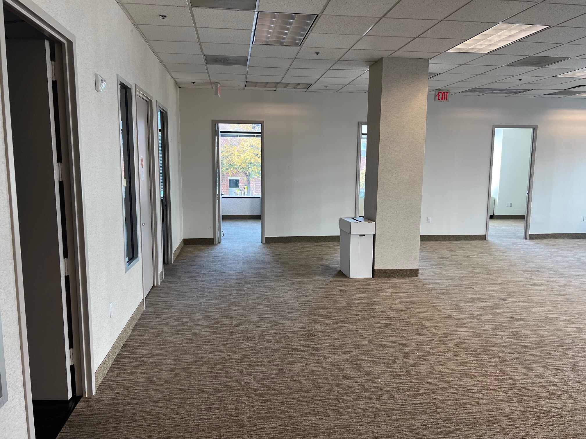 8380 Colesville Rd, Silver Spring, MD for lease Interior Photo- Image 1 of 4