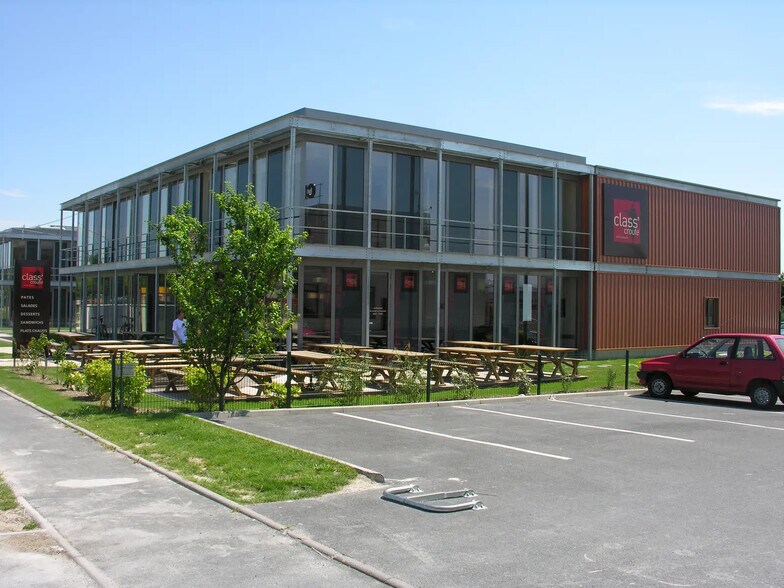 15 Rue Maurice Hollande, Reims for lease - Building Photo - Image 3 of 9