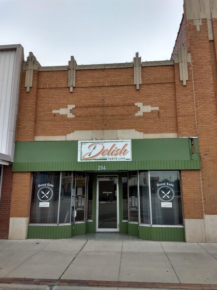 204 N Main St, McPherson, KS for sale - Building Photo - Image 1 of 1