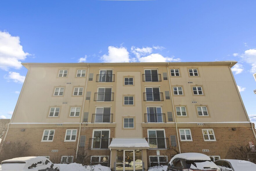 350 Lester St W, Waterloo, ON for sale - Primary Photo - Image 1 of 1