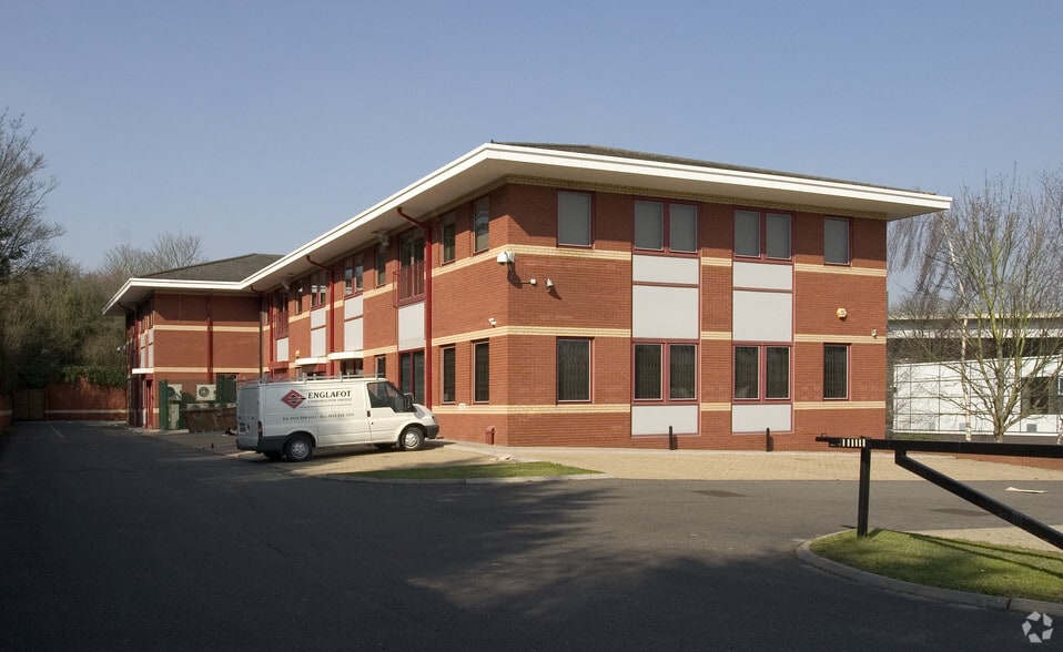 Boundary Rd, High Wycombe for lease - Building Photo - Image 3 of 4