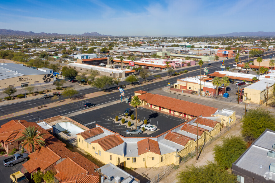 1650 N Oracle Rd, Tucson, AZ for sale - Aerial - Image 2 of 11