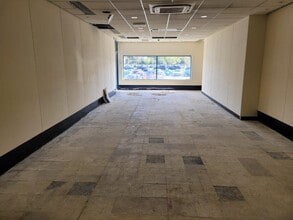 Bargarran Sq, Erskine for lease Interior Photo- Image 2 of 2