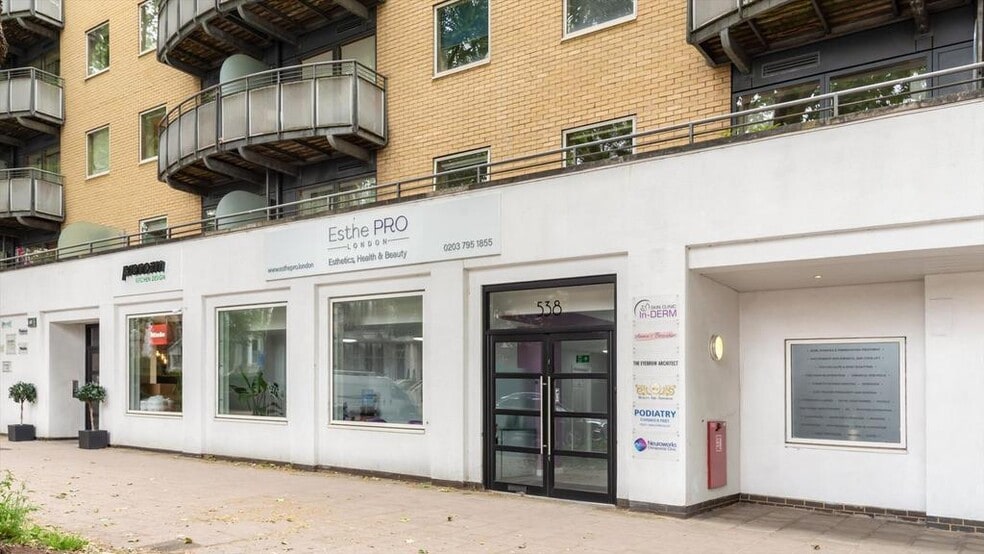 538 Chiswick High Rd, London for lease - Primary Photo - Image 1 of 4
