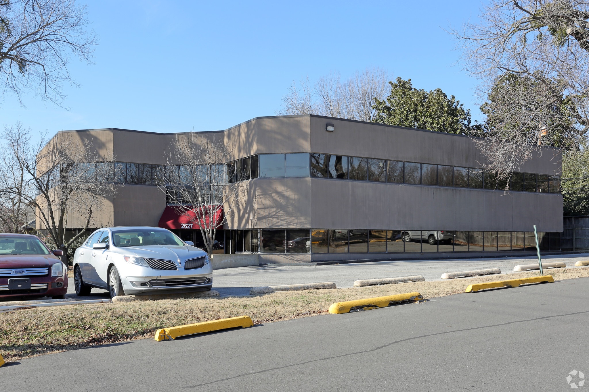 2627 E 21st St, Tulsa, OK 74114 Muirfield Building For Sale or Lease