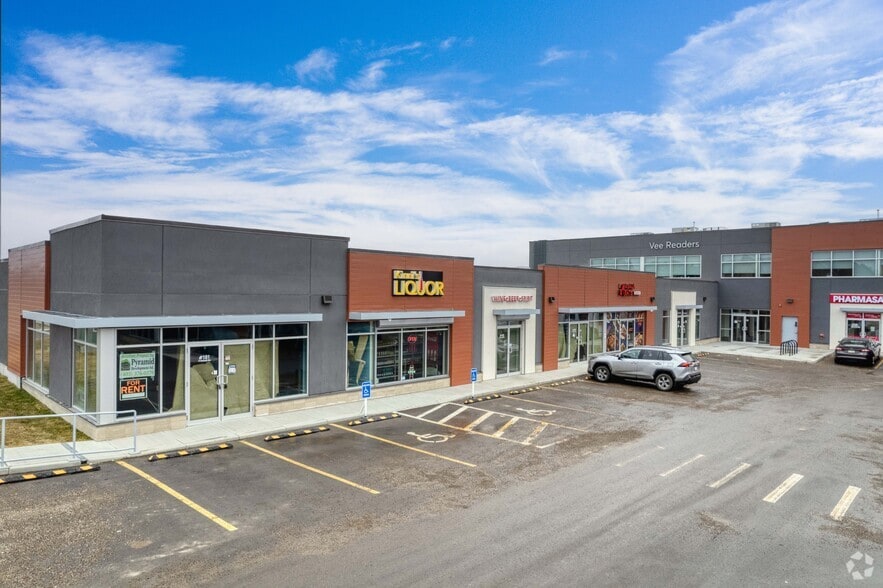 272 Kinniburgh Blvd, Chestermere, AB T1X 0P4 Building A