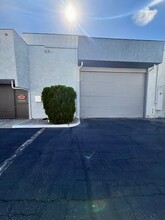 800 S Vella Rd, Palm Springs, CA for lease Building Photo- Image 2 of 9