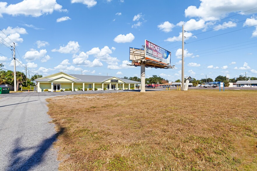 2421 Tamiami Trl, Port Charlotte, FL for sale - Building Photo - Image 3 of 26