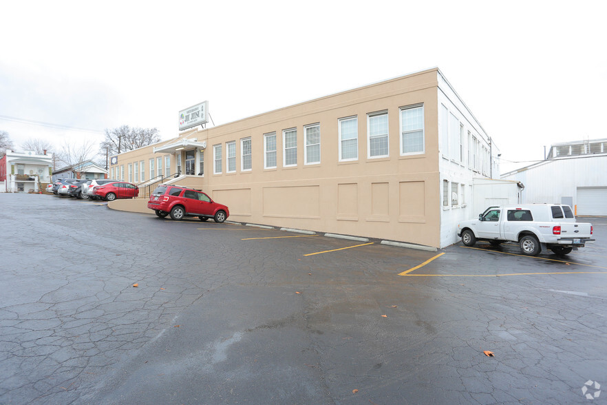 2232-2324 Marconi Ave, Saint Louis, MO for lease - Building Photo - Image 2 of 3