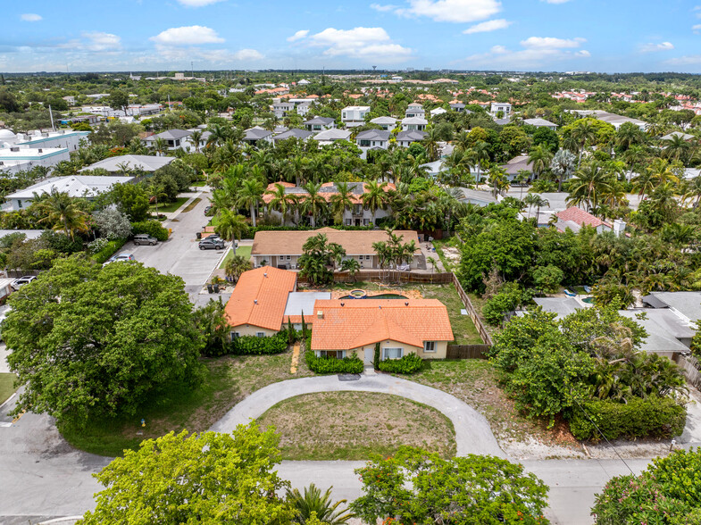 801 Bond Way, Delray Beach, FL for sale - Building Photo - Image 2 of 5