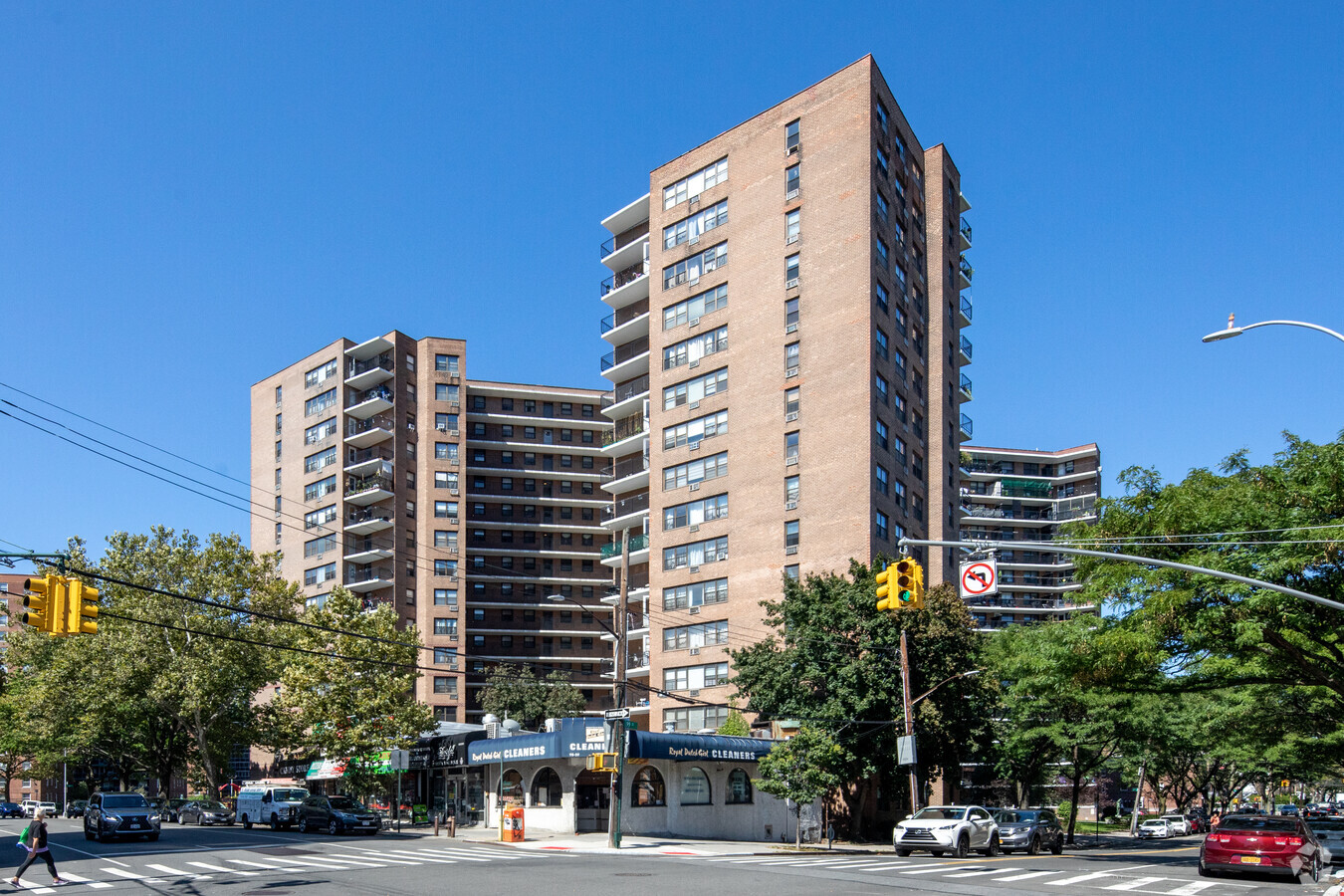 6260 99th St, Rego Park, NY 11374 | LoopNet