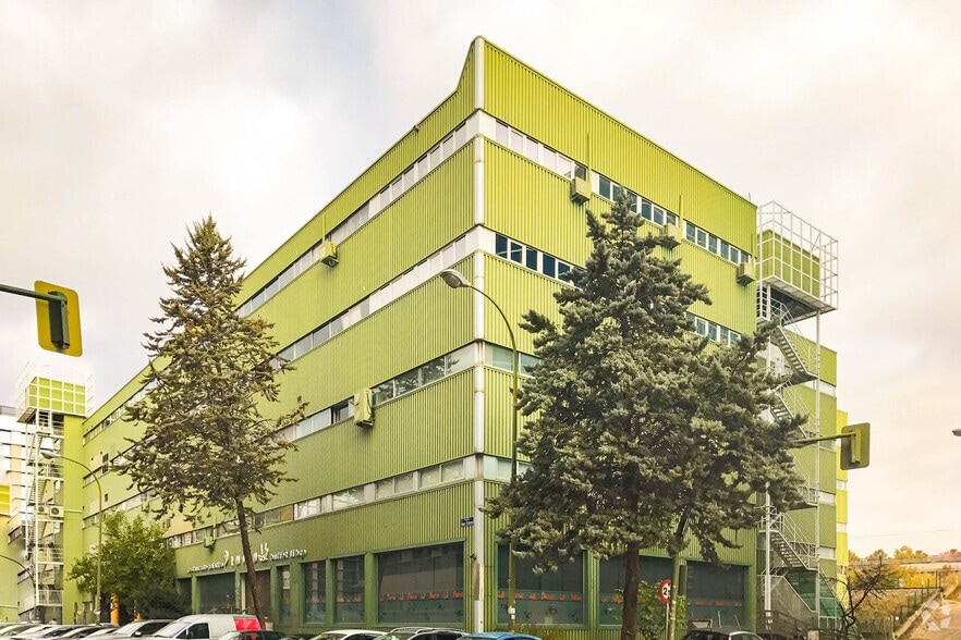 Calle Tomás Redondo, 3, Madrid, Madrid for lease - Building Photo - Image 3 of 4