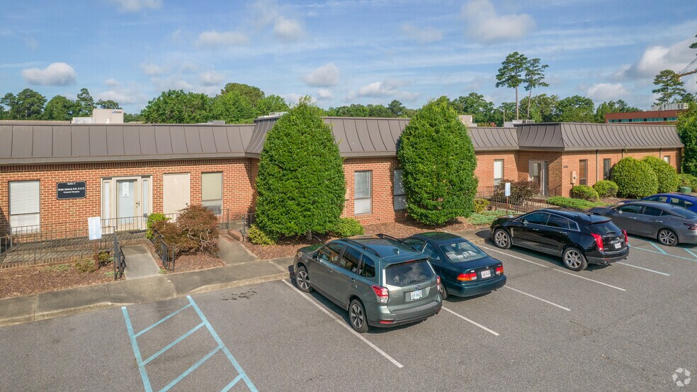 109 Wimbledon Sq, Chesapeake, VA 23320