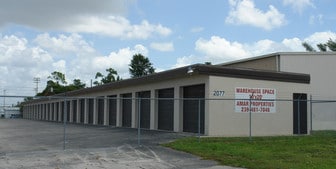 2077 Beacon Manor Dr, Fort Myers FL - Self Storage Facility