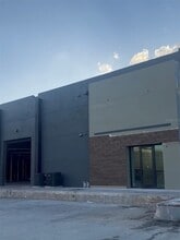 560 NE 14th St, Ocala, FL for lease Interior Photo- Image 1 of 3