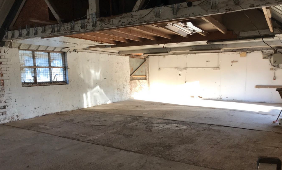 Unit 2 Burmarsh Trading Estate, Hereford for sale - Primary Photo - Image 1 of 1