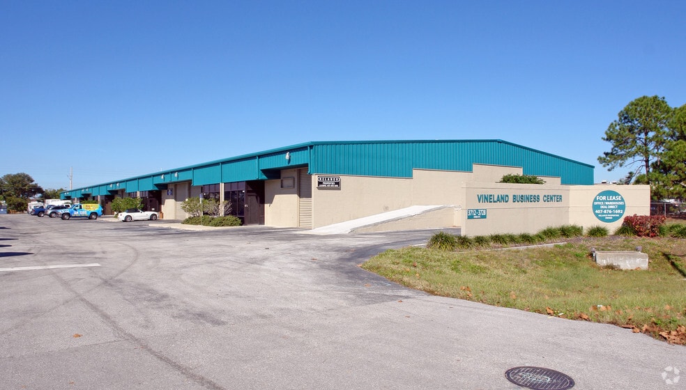 3712-3728 Vineland Rd, Orlando, FL for lease - Building Photo - Image 1 of 7