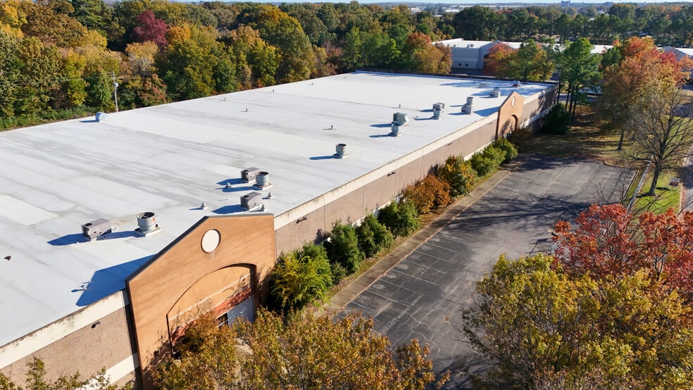 3370 Miac Cv, Memphis, TN for sale - Building Photo - Image 2 of 11