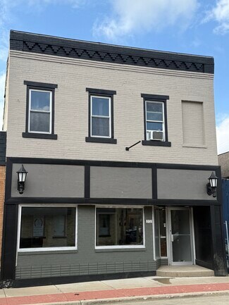 More details for 202 S 3rd St, Watertown, WI - Retail for Sale