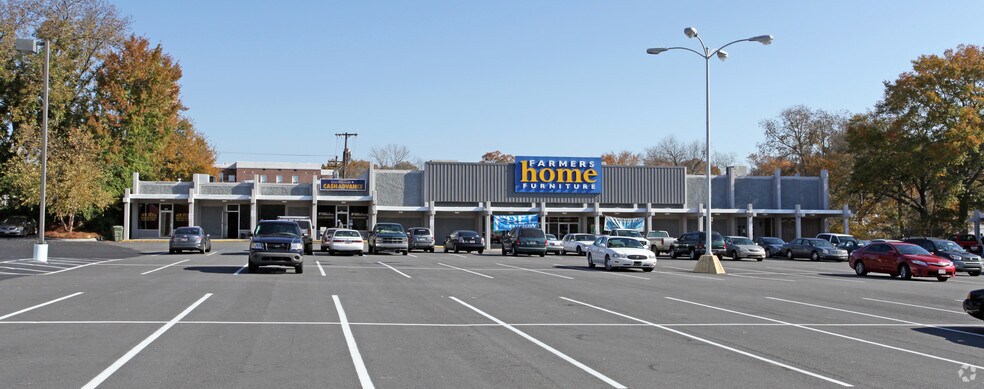 100-115 Cestrain Sq, Chester, SC for sale - Primary Photo - Image 1 of 1