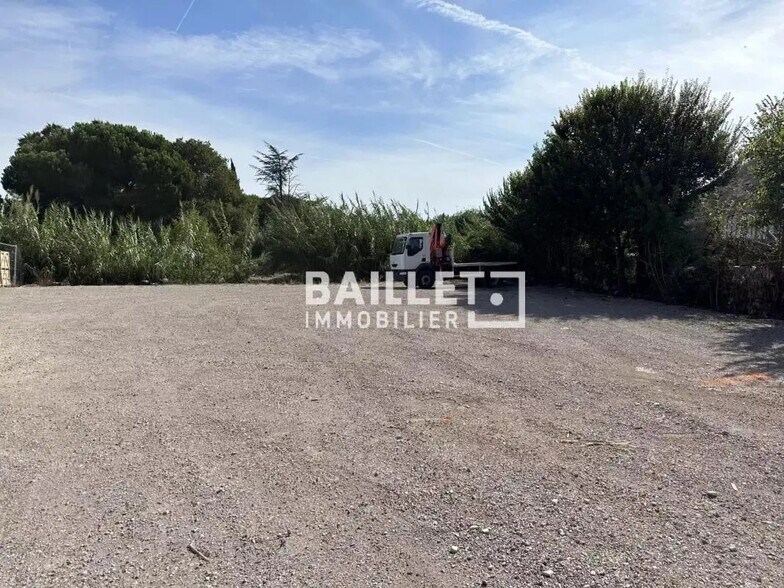 Land in Antibes for lease - Building Photo - Image 1 of 4