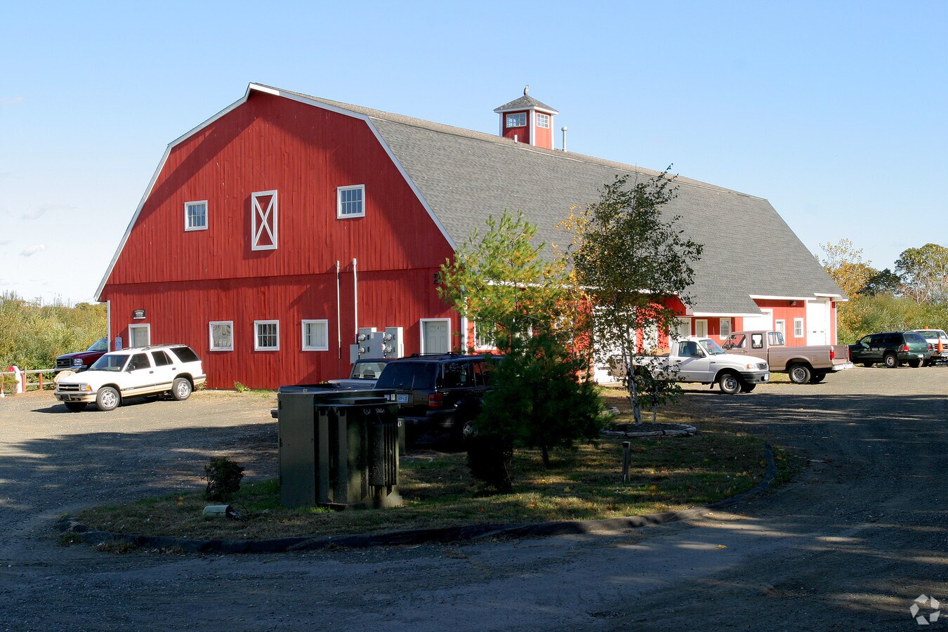 90 Ingham Hill Rd, Old Saybrook, CT 06475