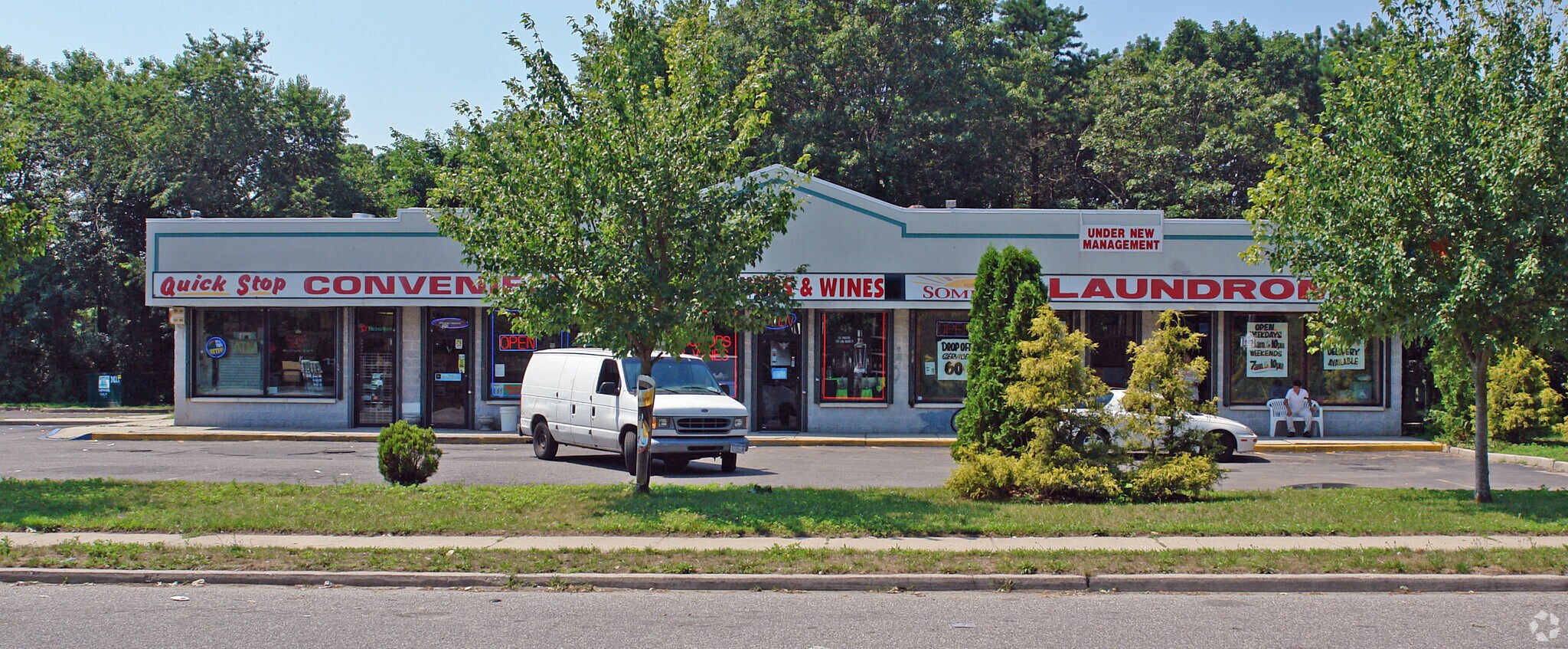20 Floyd Rd, Shirley, NY for sale Primary Photo- Image 1 of 1
