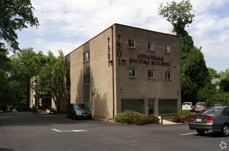 7501 Little River Tpke, Annandale, VA for sale - Primary Photo - Image 1 of 1