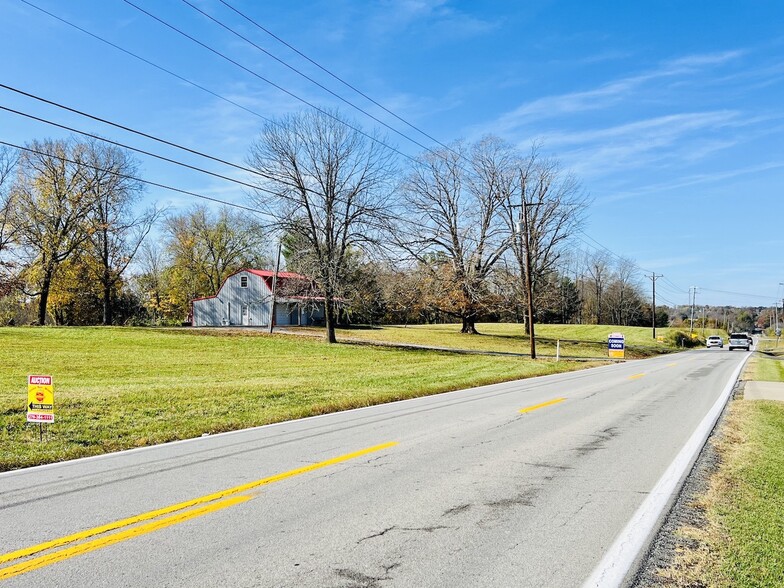 2391 Russell Springs Rd, Columbia, KY for sale - Primary Photo - Image 1 of 1