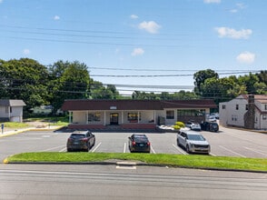 464 Wolcott Rd, Wolcott, CT for lease Interior Photo- Image 1 of 21