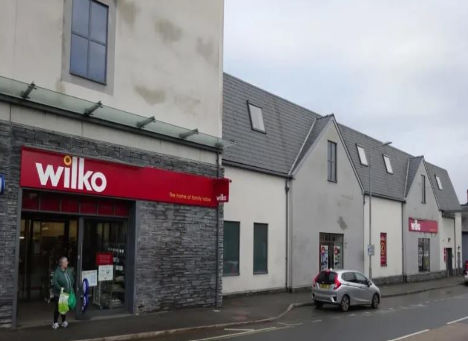 New St, Pwllheli for lease Building Photo- Image 1 of 1