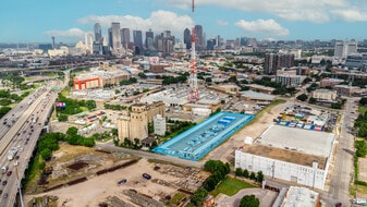 Deep Ellum Self Storage - Self Storage Facility