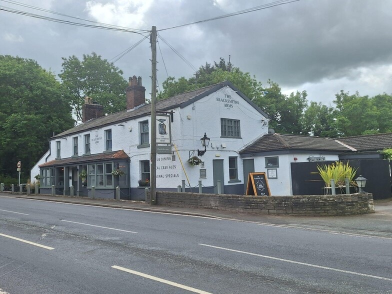 Chelford Rd, Macclesfield for sale - Building Photo - Image 1 of 10