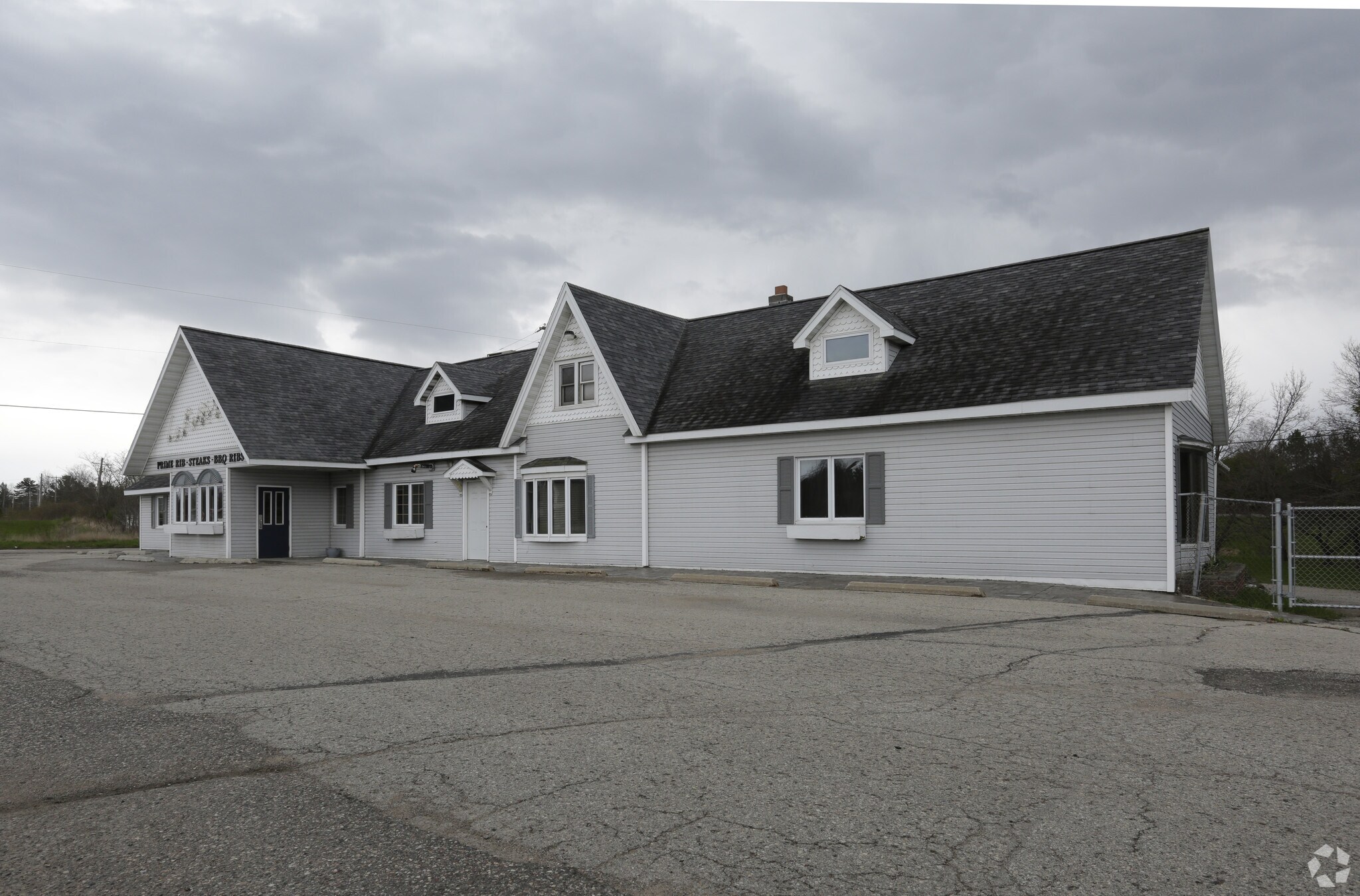 3707 US Highway 2/41, Powers, MI for sale Primary Photo- Image 1 of 1
