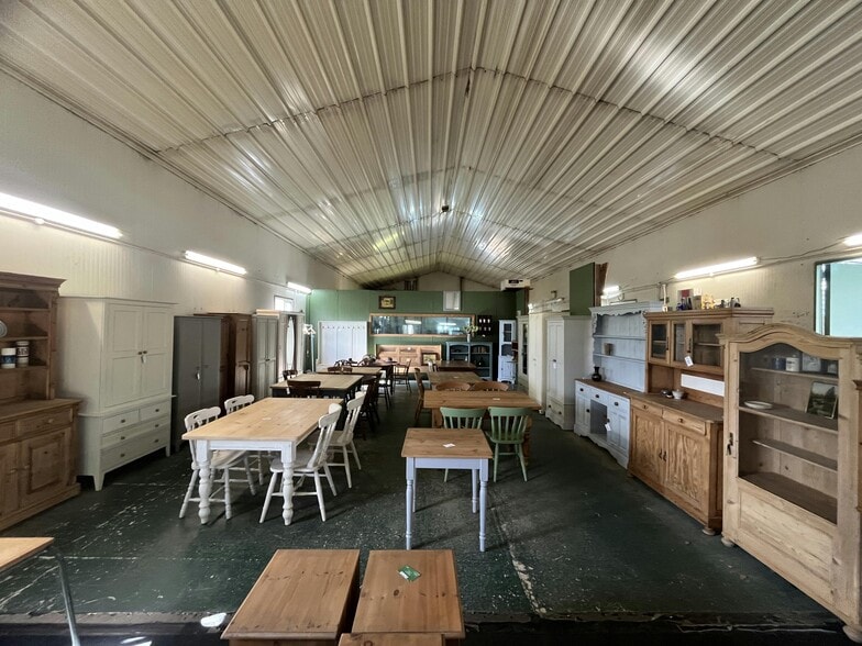 Aylesbury Rd, Leighton Buzzard for lease - Building Photo - Image 2 of 10