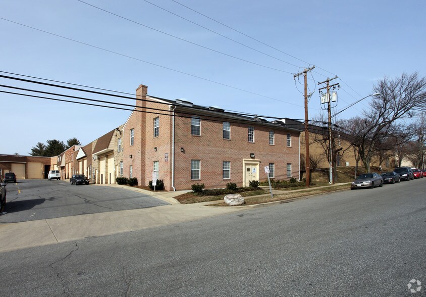 7930 Cryden Way, Forestville, MD for sale - Primary Photo - Image 1 of 1